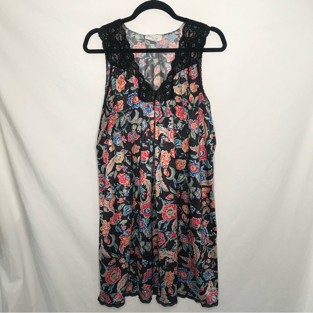 Vintage VANITY FAIR L XL Floral Black Lace Knee Length Nightgown Nightie VTG GUC